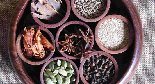 A plate with some herbs, minerals, and supplements