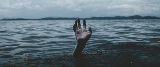 Hand drowning in an ocean